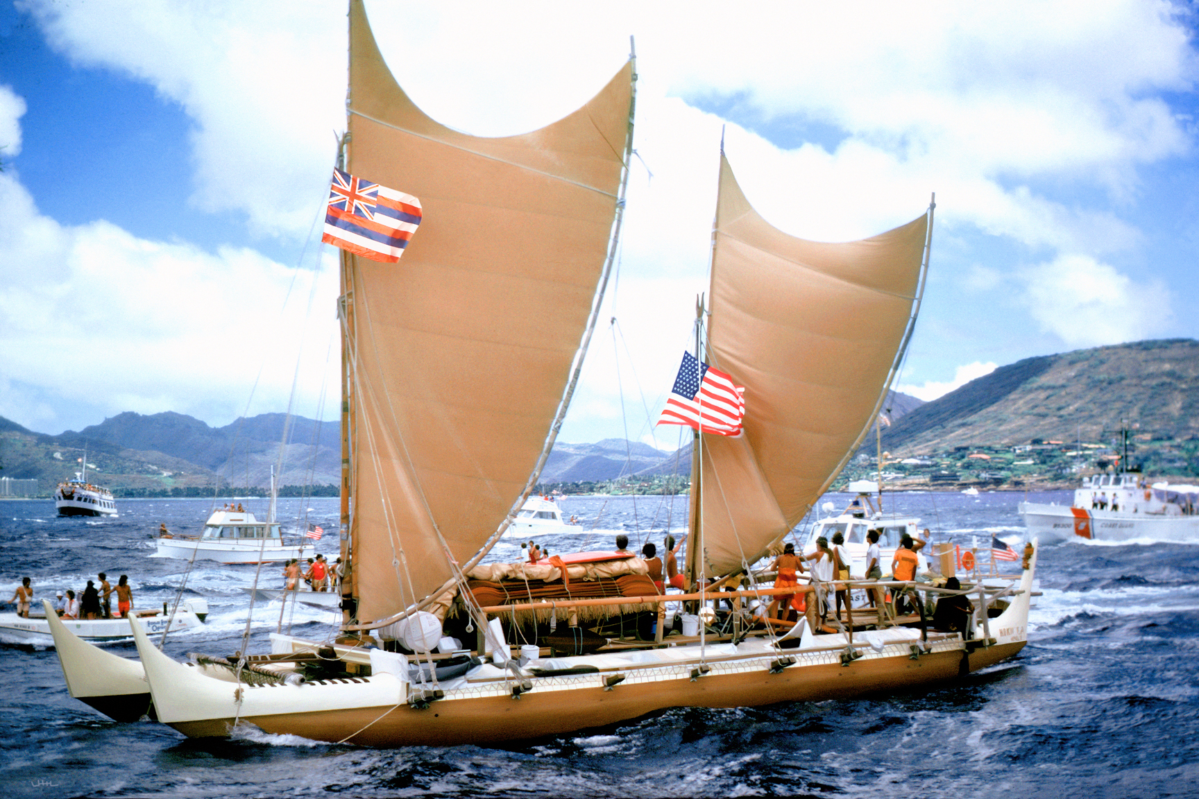 The voyaging canoe Hokule'a under sail