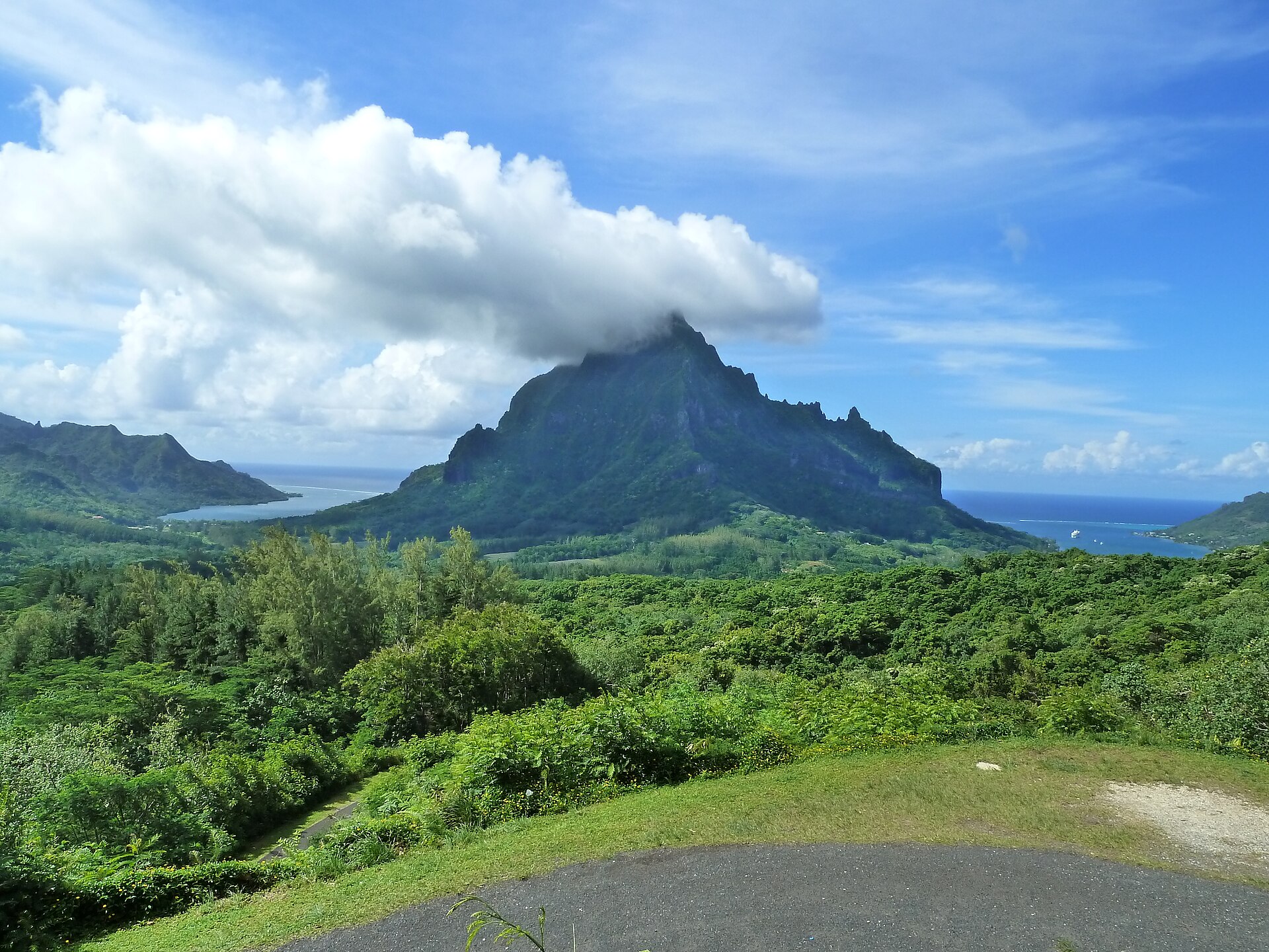Opunohu and Cook's Bays from the Belvedere